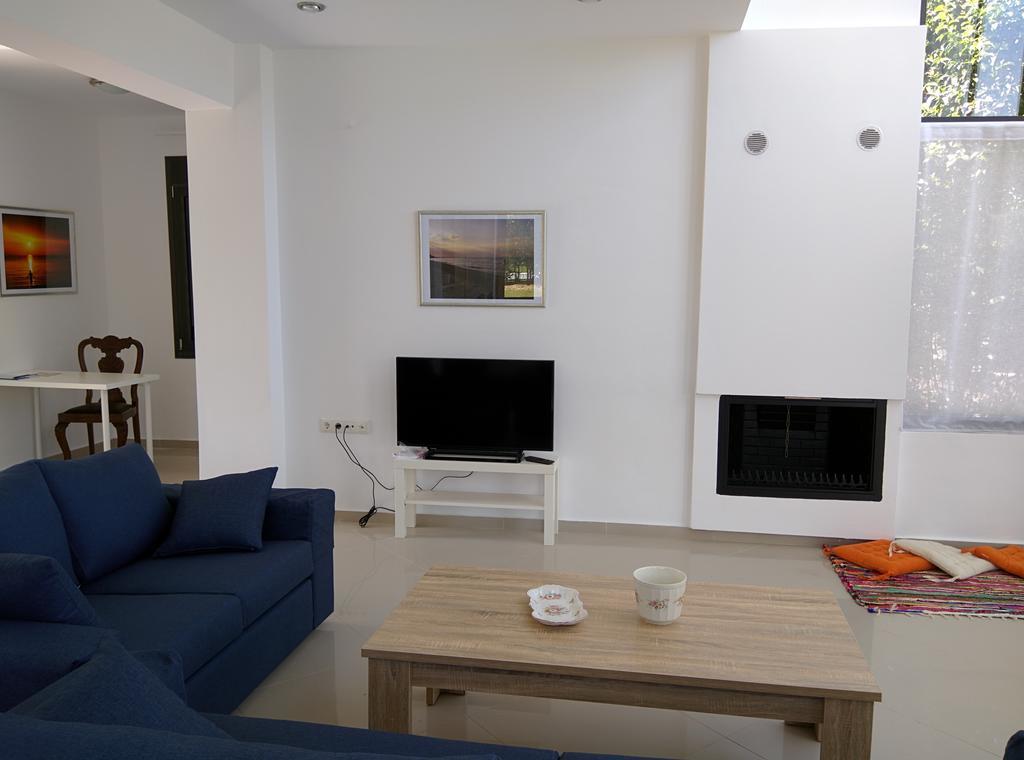 Sunny Sani Luxury Villas Camera foto