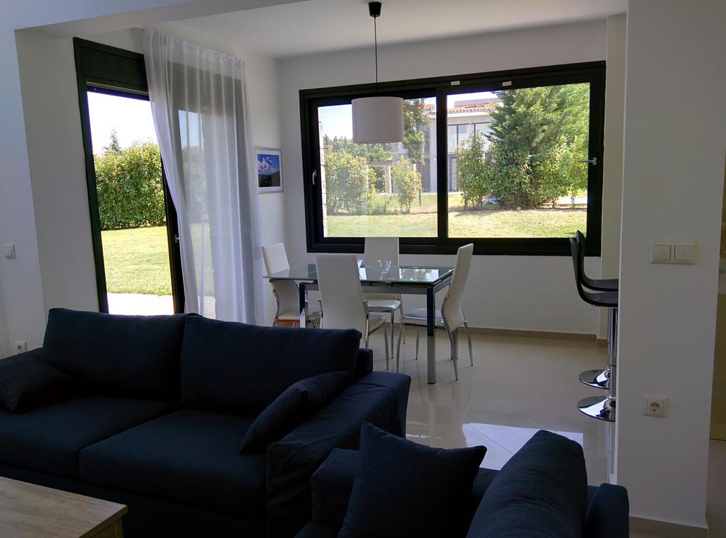 Sunny Sani Luxury Villas Camera foto