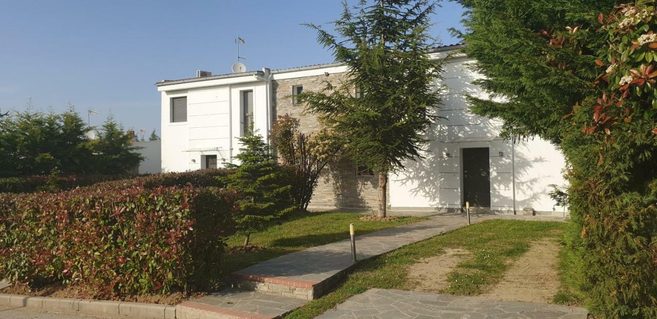 Sunny Sani Luxury Villas Esterno foto