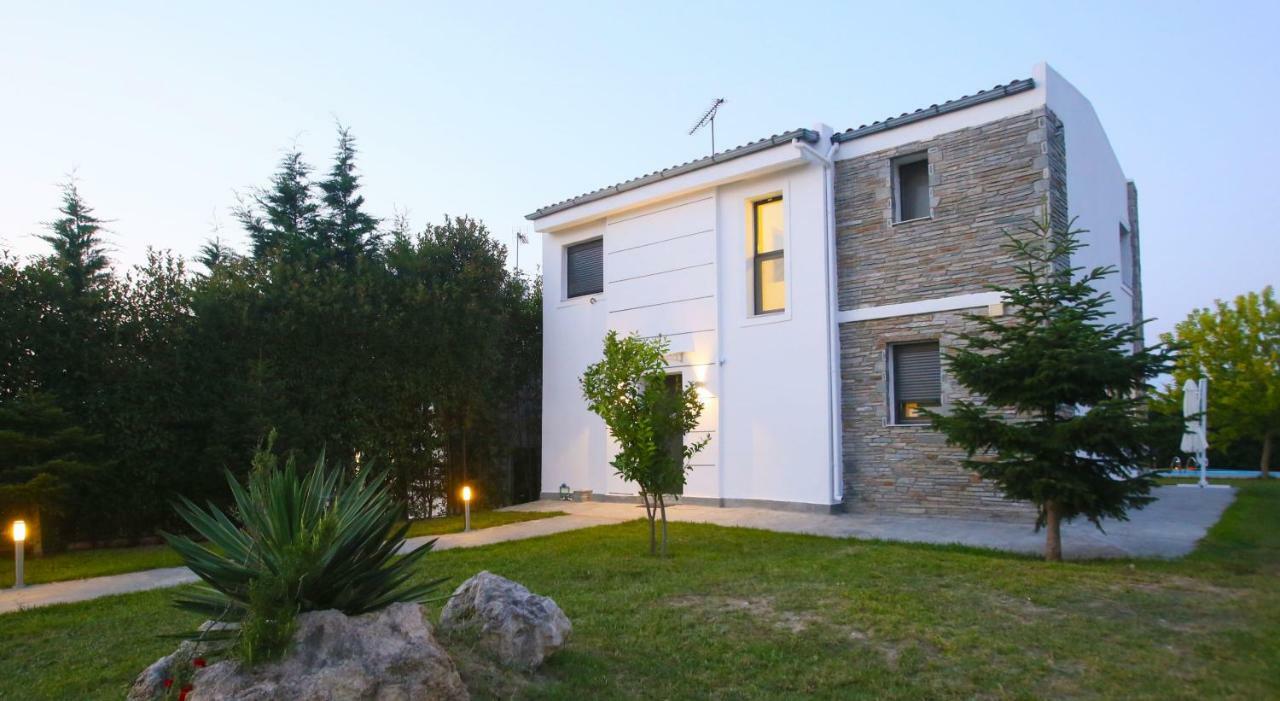 Sunny Sani Luxury Villas Esterno foto